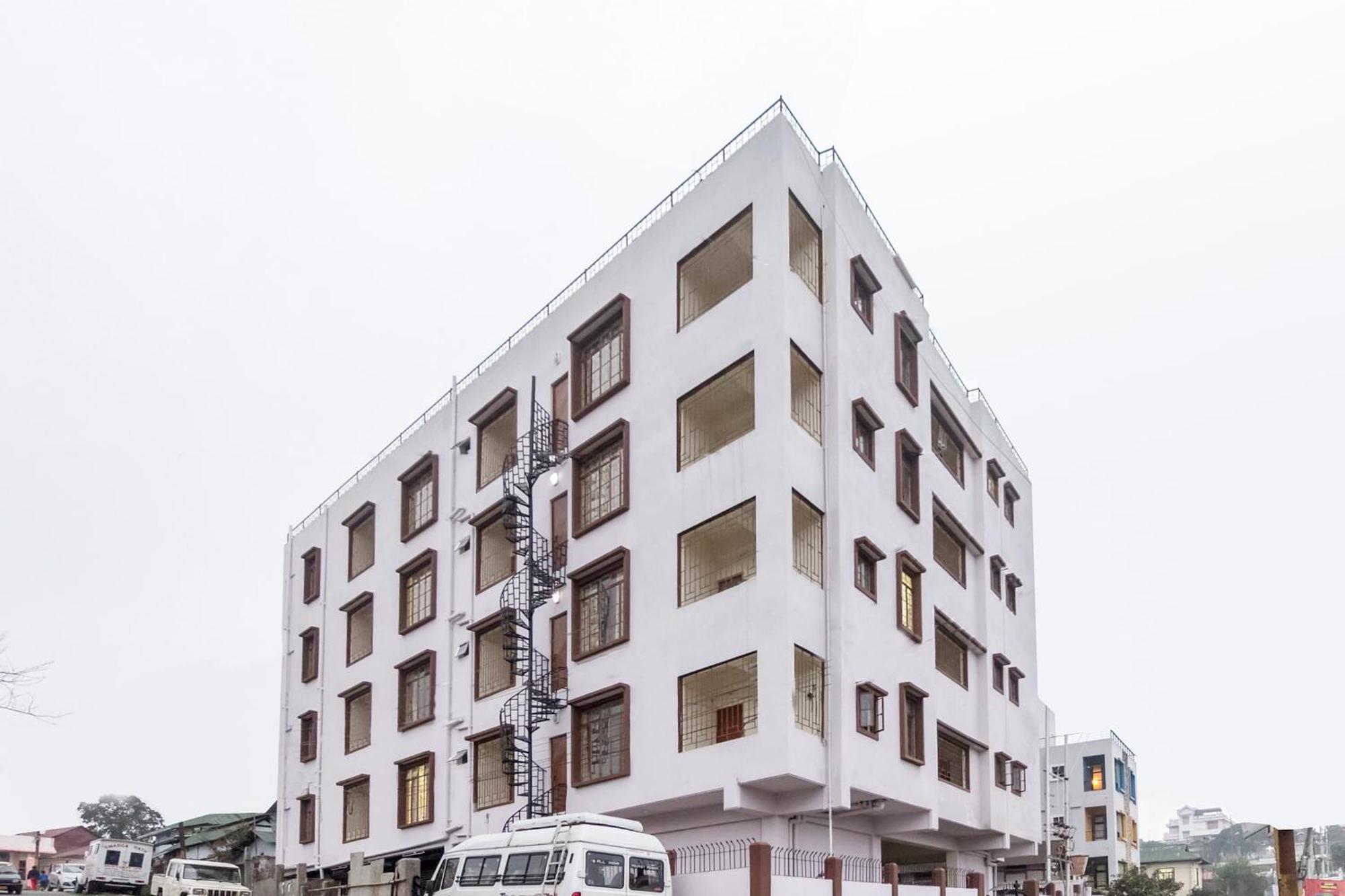 Hotel Travellers INN Shillong Extérieur photo