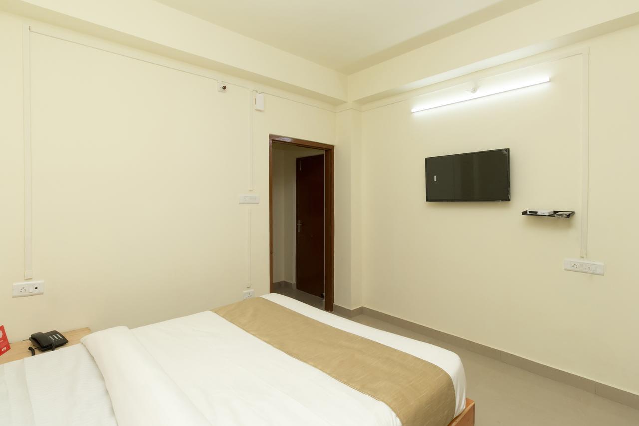 Hotel Travellers INN Shillong Extérieur photo