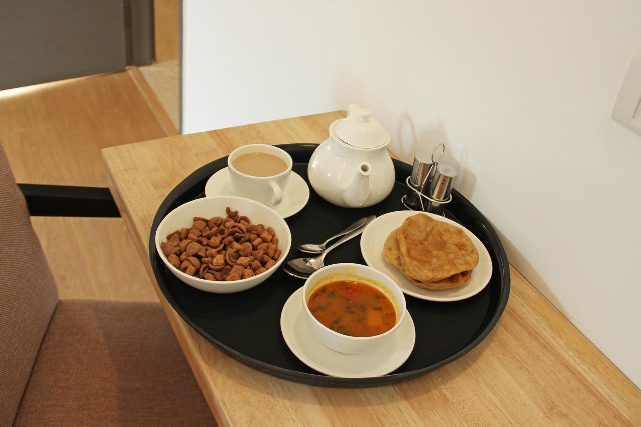 Hotel Travellers INN Shillong Extérieur photo